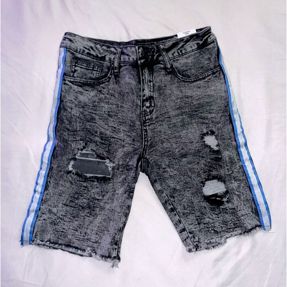 Rue 21 Supreme Flex Jean At The Knee Shorts Size 28 Gray Distressed